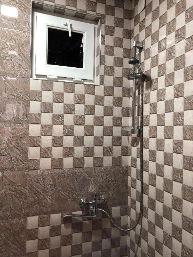 Mikheil Pitskhelauri Guest House Kazbegi Eksteriør billede